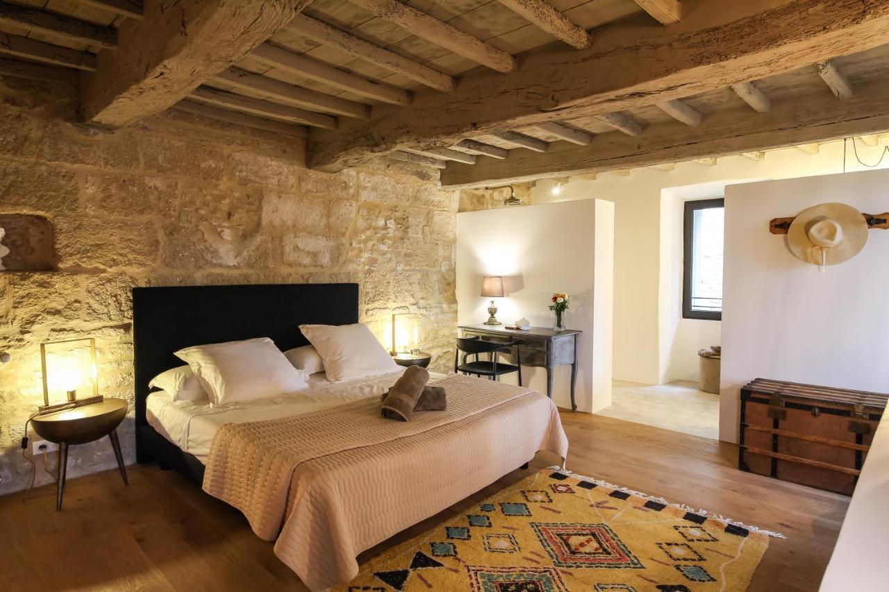 La Maison D'Aimé Saint-Quentin-la-Poterie Esterno foto