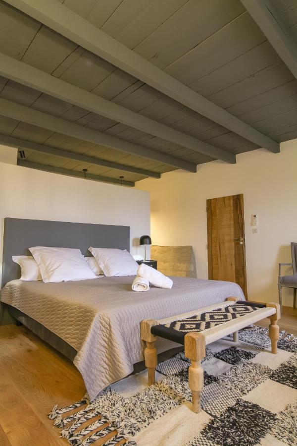 La Maison D'Aimé Saint-Quentin-la-Poterie Esterno foto