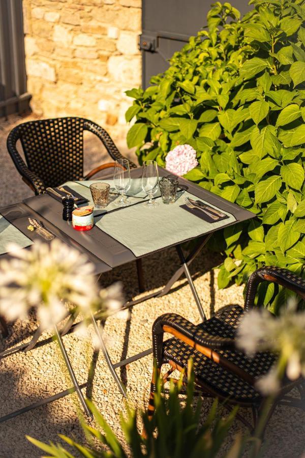 La Maison D'Aimé Saint-Quentin-la-Poterie Esterno foto