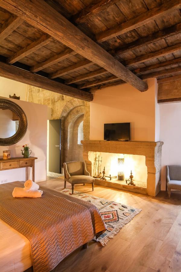 La Maison D'Aimé Saint-Quentin-la-Poterie Esterno foto
