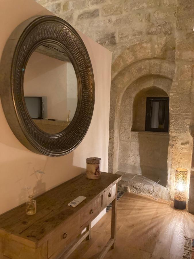 La Maison D'Aimé Saint-Quentin-la-Poterie Esterno foto